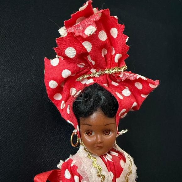 Souvenir of New Orleans Blinking Doll - Picture 4 of 13
